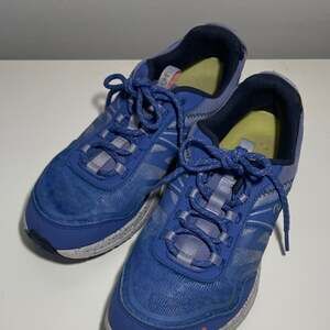 Ryka Women's Sz. 9.5 Sky Walk Trail 2 Walking Shoes in Blue Mesh  Gently‎ Loved